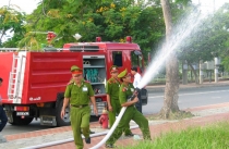 Cảnh sát phòng cháy chữa cháy ra quân